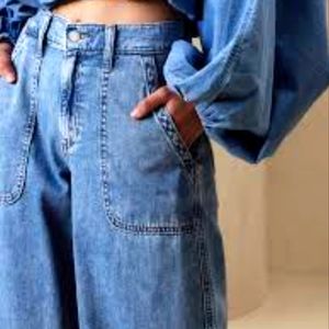 Super Wide Leg, Soft feel jeans Sz28/6